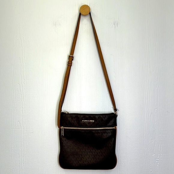Michael Kors - Leather Jet Set Brown And Gold Signature MK  Crossbody Bag - Picture 1 of 14